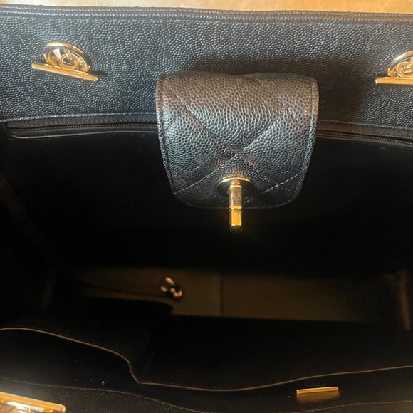 Chanel Large Shopping Tote - Picture 6 of 10